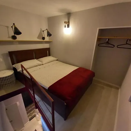 Interno3 *