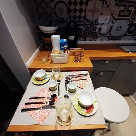Interno3 בית הארחה